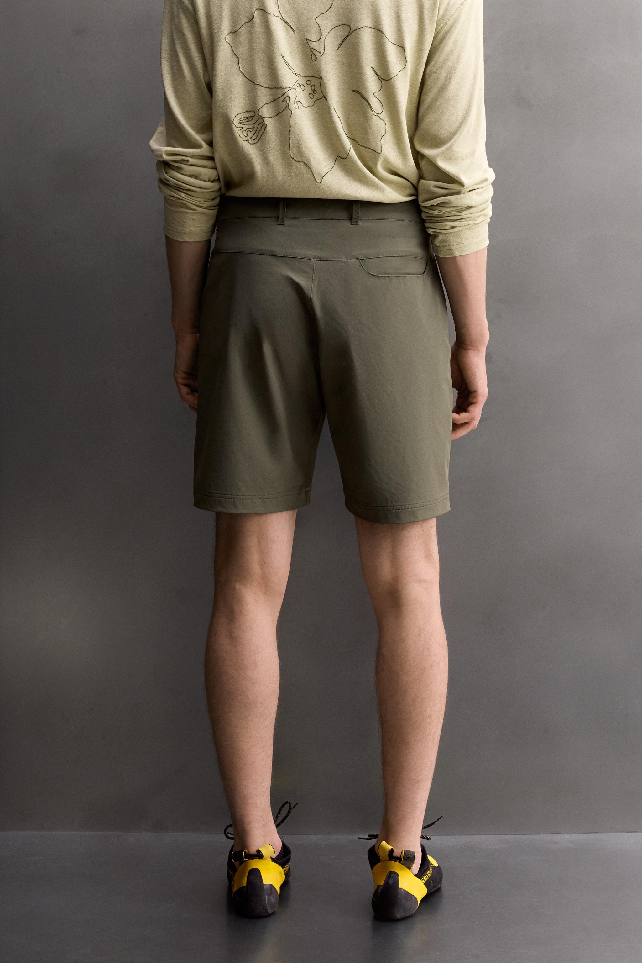 8” CLIMBING SHORTS